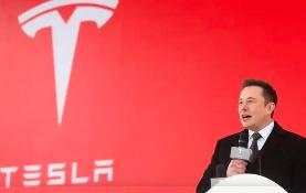 Tesla zarabia 22 miliony dolarów